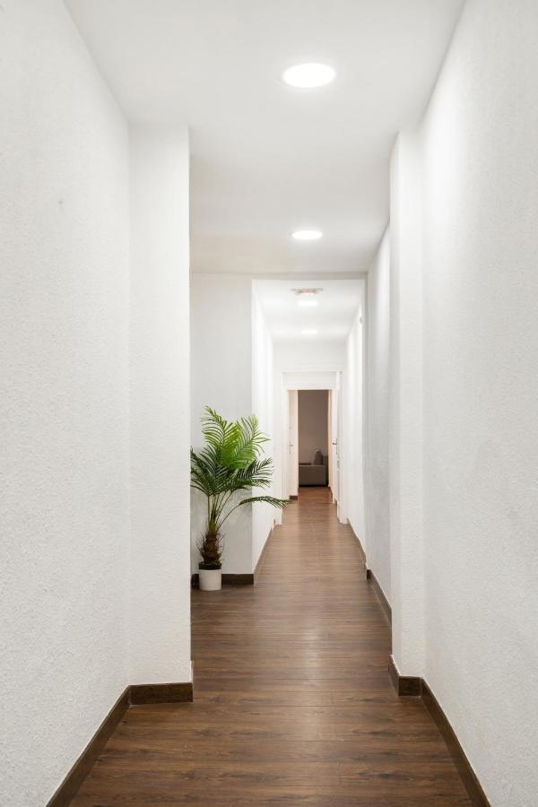 Apartamento En La Puerta Del Sol Apartment Madrid Exterior photo
